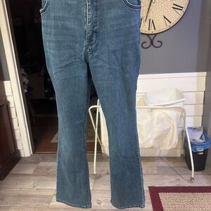 Lee classic fit straight leg size 14 medium denim blue jeans